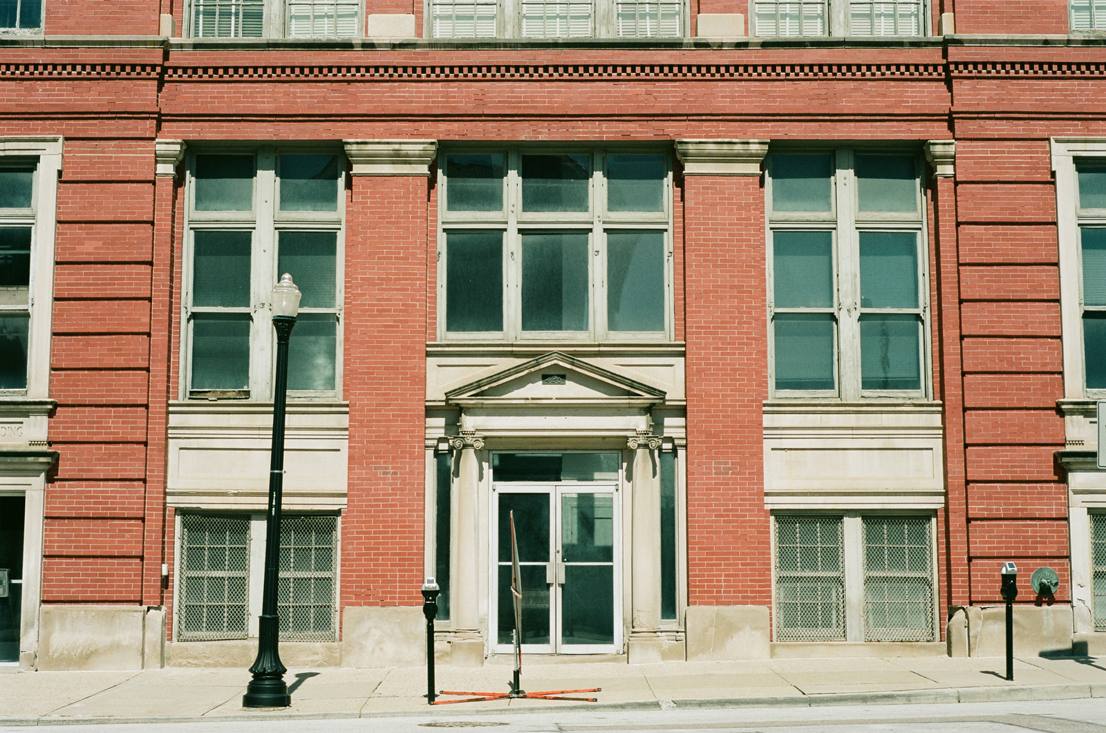 Woodford Building