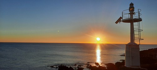 Faro di Scauri by Luna y Valencia, Pantelleriafaro scauri porticciolo pantelleria sicilia tramonto sunset atardecer