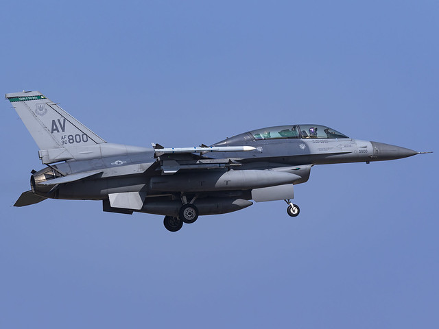 United States Air Force | General Dynamics F-16DM Fighting Falcon | 90-0800