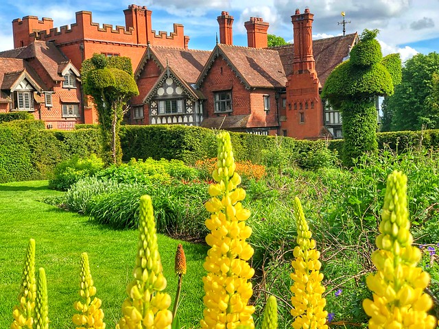 Wightwick Manor and Gardens - Explore