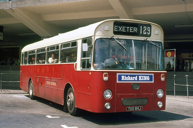 Devon General Omnibus & Touring Company . ( Western National Omnibus Company ) . 84 TUO84J . Bretonside Bus station , Plymouth , Devon . June-1975.