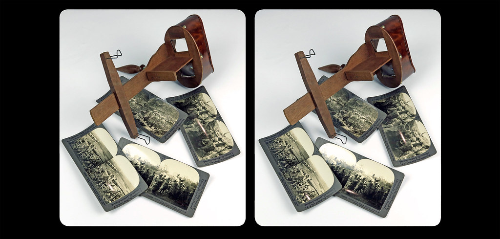 Illustration 1-Holmes Stereoscope and WW1 cards-smish