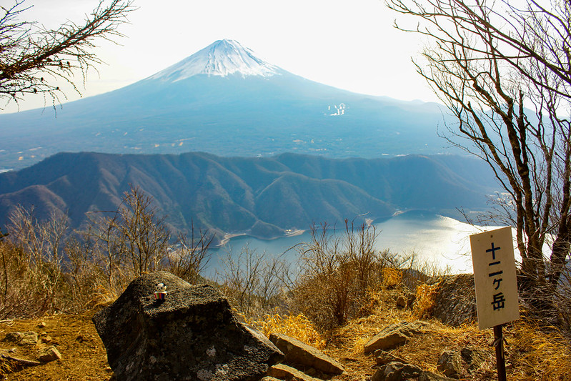十二ヶ岳から見た富士山