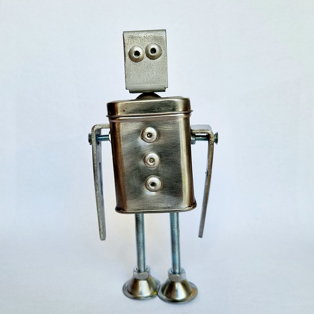 REcycled robot