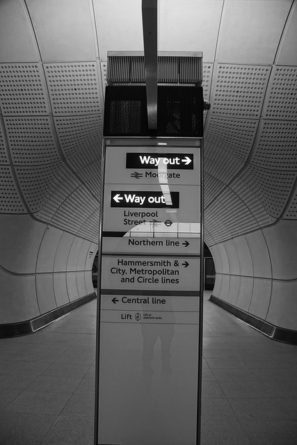 Information Board, Elizabeth Line, Liverpool Street Underground Station, Liverpool Street, Bishopsgate, City of London, EC2M 7PY