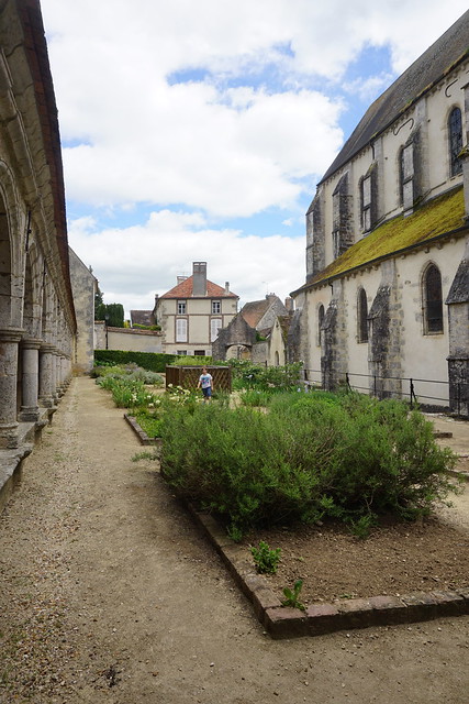Église Notre-Dame-de-la-Nativité, Donnemarie-en-Montoi : le Jardin médieval