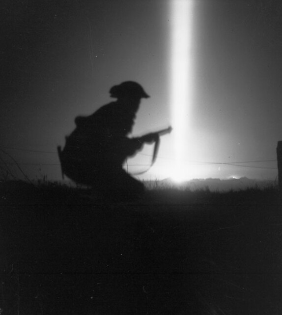 Canadian soldier taking part in a night attack during Operation SPRING, Fleury-sur-Orne, France / Soldat canadien participant à une attaque de nuit dans le cadre de l’opération Spring, à Fleury-sur-Orne (France)