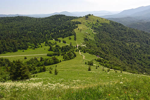 notranjska slovenija slovenia outdoors outside hiking landscape mountain innercarniolia lipovec petričevhrib