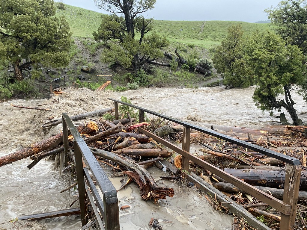 Washed-out bridge at Rescue Creek (1)