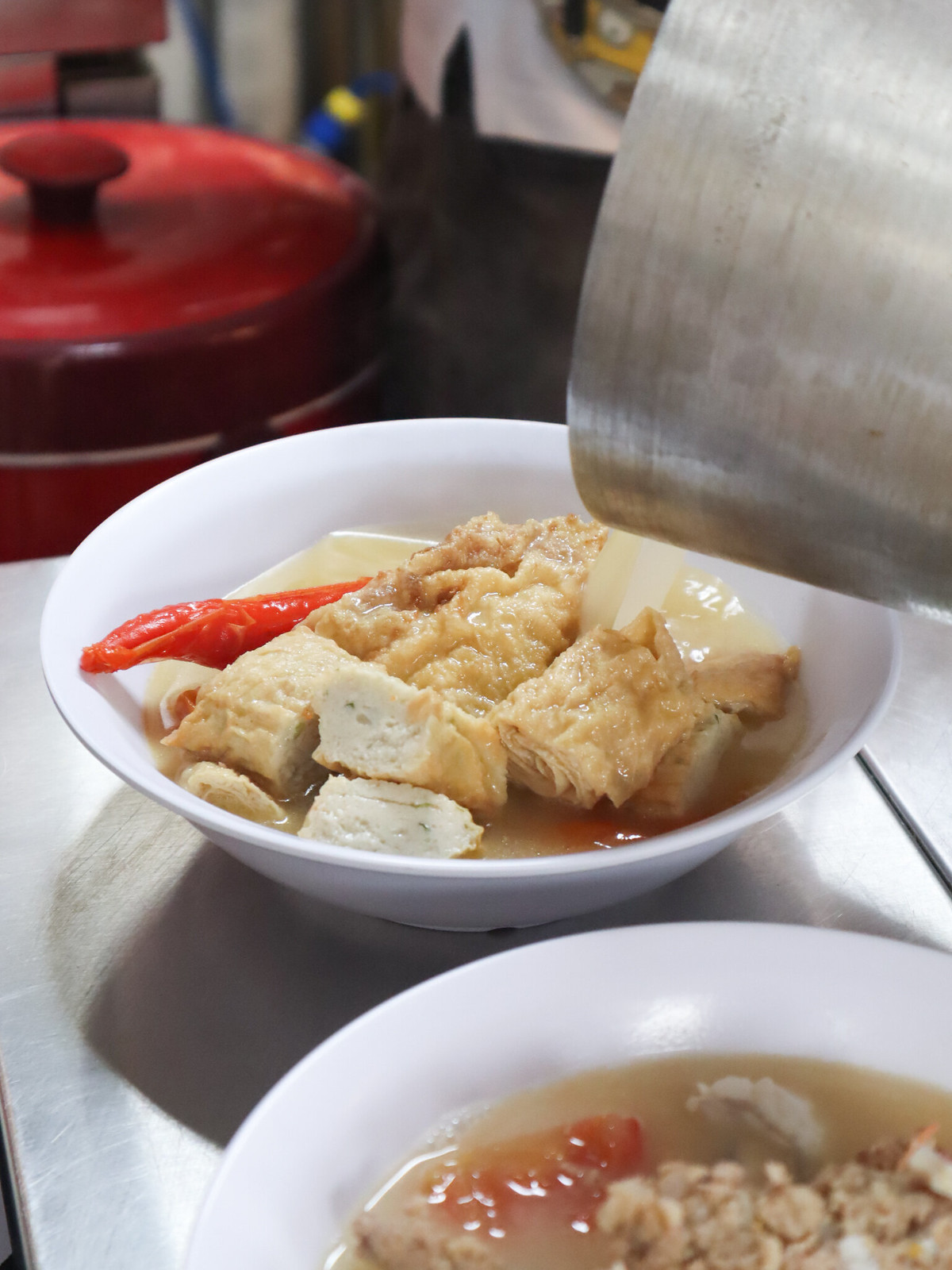 Jia Li Seafood Soup - ytf cooking pouring