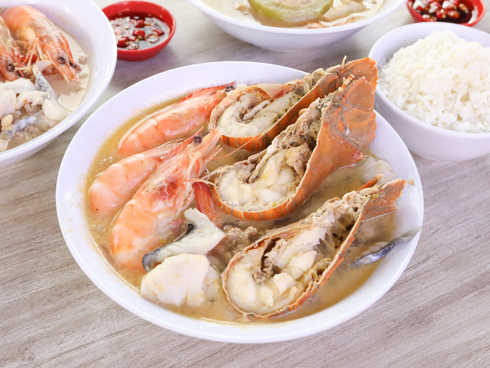 Jia Li Seafood Soup - crayfish seafood soup close up
