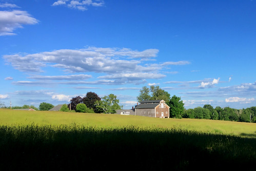 blue sky barn farm horizon newengland newhampshire goffstown