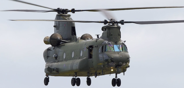 RAF CH-47D Chinook Military Helicopter ZA681 No27 Squadron