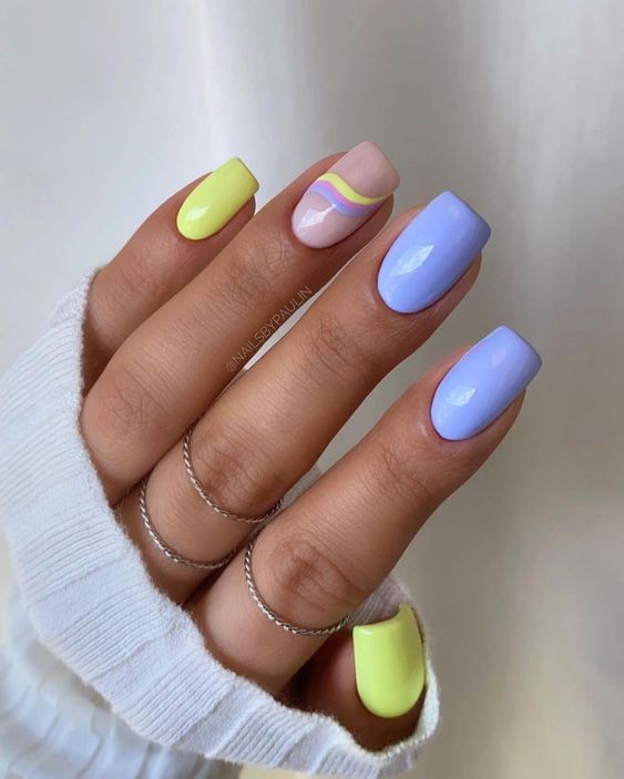 32 Cute Summer Nails You'll Want to Try in 2023 - Uptown Girl