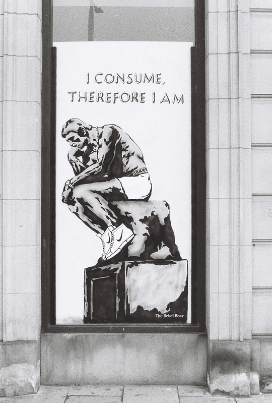 I Consume Therefore I am, EOS 3000V, 2022