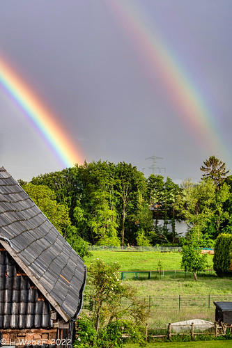 Doppelter Regenbogen - Double rainbow by hwl.weber, Danke für's durchschauen meines Accounts, den Kommentar und die Favs
Thank you for view, comment and