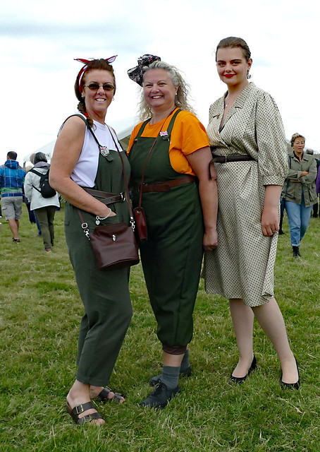 Forties Fashions