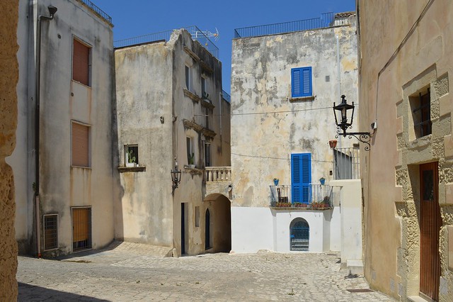 Otranto, camminando nel centro storico nei pressi della chiesa di San Pietro, Explore Jun 19, 2022 #152
