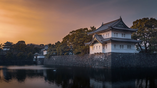 horizontal nopeople photography outdoors architecture traveldestinations sky famousplace travel castle river buildingexterior reflection history cloudsky tokyo imperial japan japanese asia asian sunset keep
