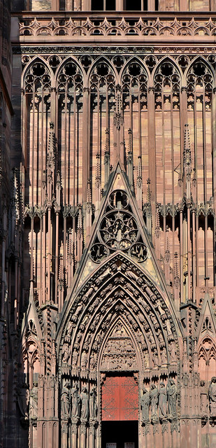 Strasbourg (Bas-Rhin) - Cathédrale Notre-Dame - Portail de gauche