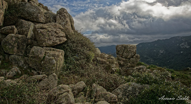 Roccia del Guantone - nuraghe Sa Fraigada  (Sinnai)