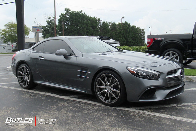 Mercedes SL550 with 19in Vossen HF3 Wheels and Continental ContiSport Contact SSR Tires
