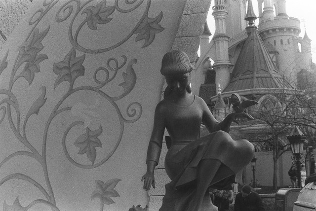 Disneyland Paris Fantasyland Cinderella fountain