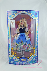 Disney Store 17" Alice in Wonderland Mary Blair Limited Edition Doll