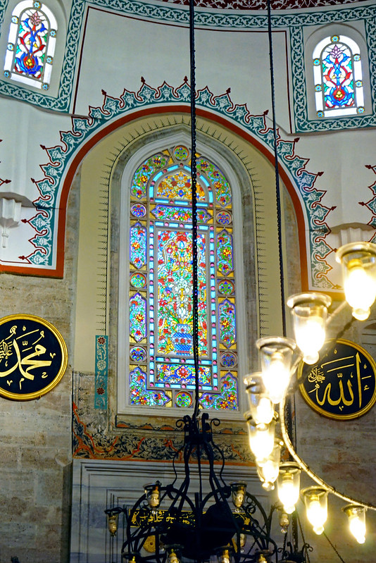 Витражи мечети Михримах-султан