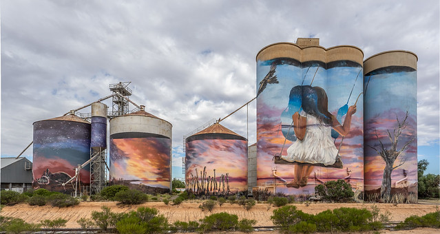 Sea Lake Silo Art by by Joel Fergie, aka The Zookeeper and Travis Vinson, aka Drapl, in October 2019.