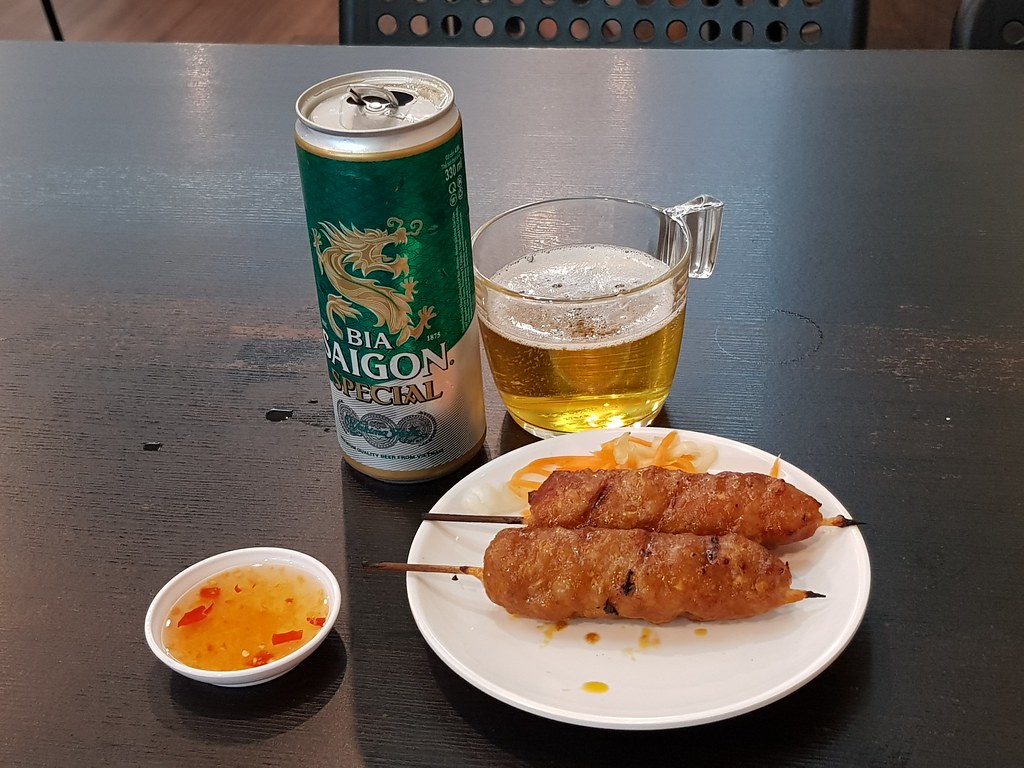 越式烤豬肉香腸 Vietnamese Bbq Pork Sausage (Nem Nuong) rm$7 & 西貢啤酒 Bia Saigon Special rm$9.50 @ Ara Vietnamese Noodles SS22
