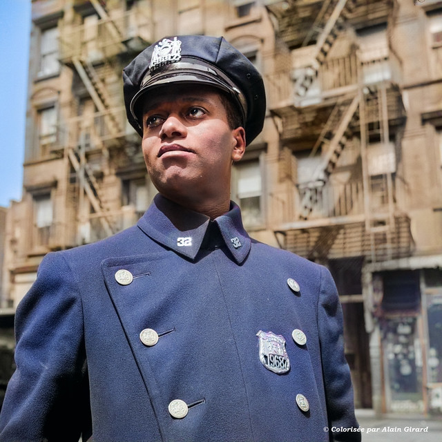 Policeman, New York (1943 May)
