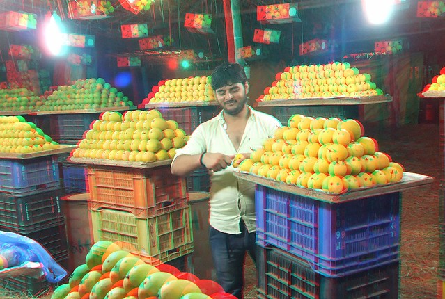 DSCF2028 Mango Seller, India