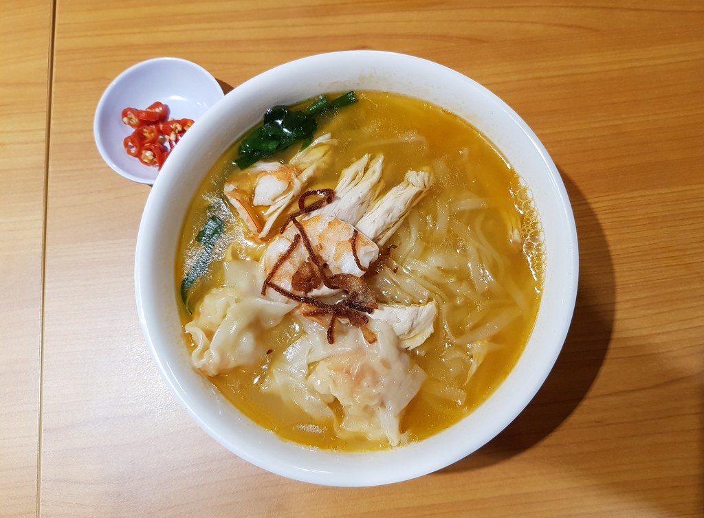 怡保雞絲河粉 Supreme Hor Fun Soup rm$14.20 @ Inside Ipoh SS21
