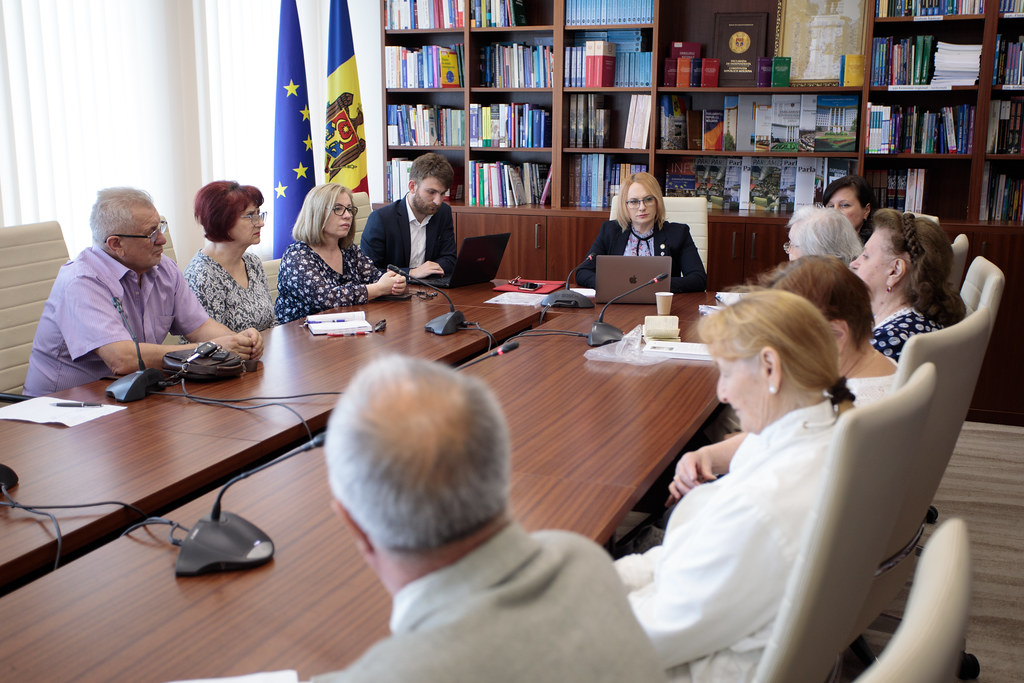 24.06.2022 - Întâlnirea deputatei Angela Munteanu-Pojoga, secretar al Comisiei drepturile omului și relații interetnice, cu un grup de persoane deportate sau represate