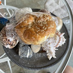 Greek bun