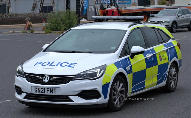 Kent Police Vauxhall Astra GN21 FNT