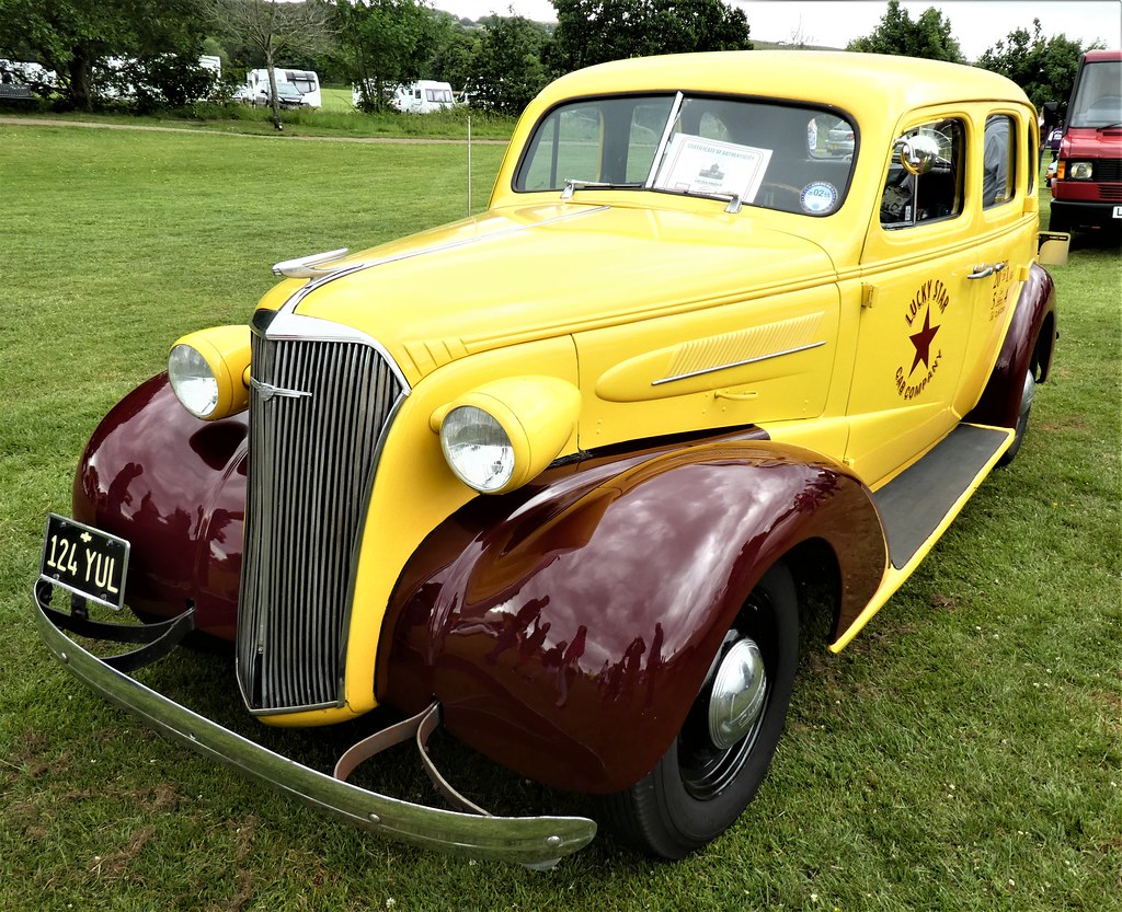Vintage car rally, Burnley - Lucky Star Cab Company