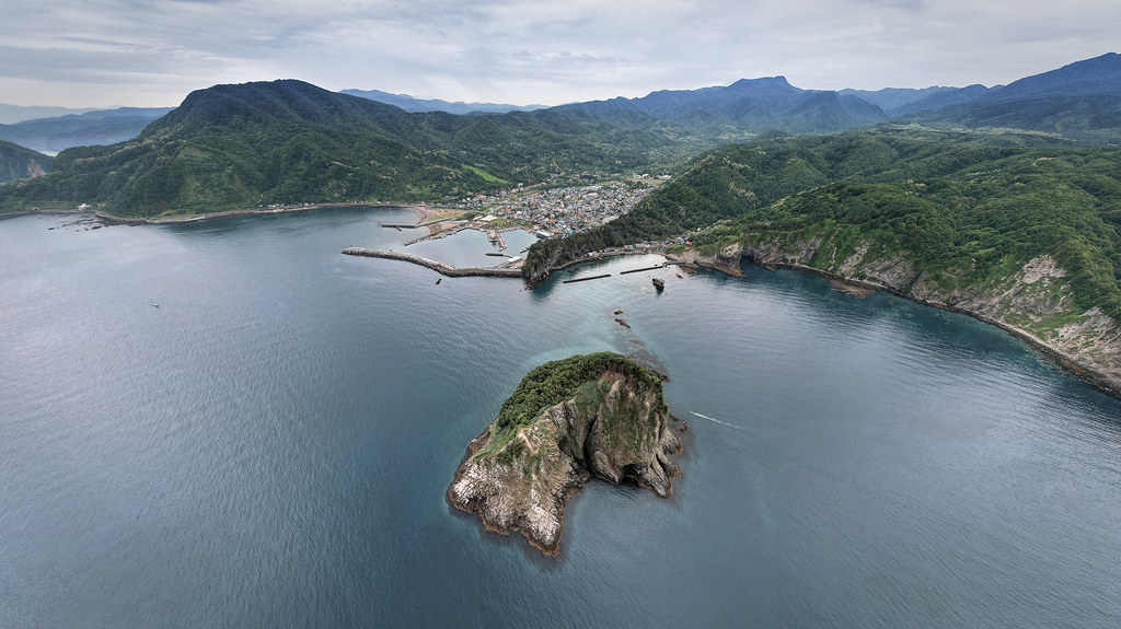 Bikini Port - Cape Ōgon