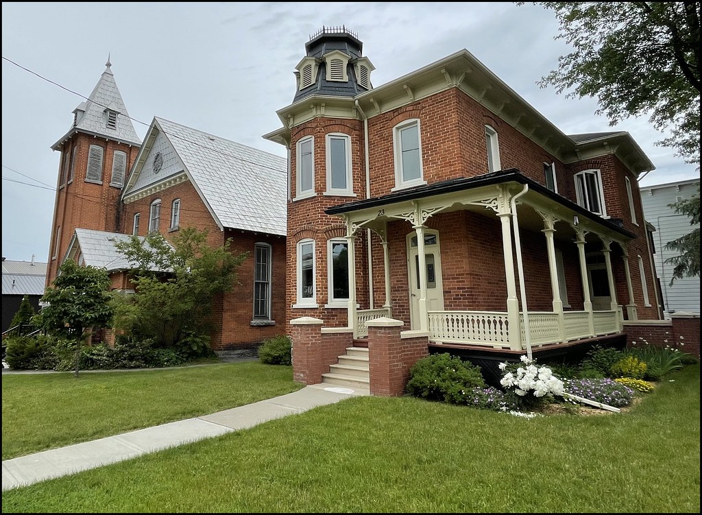 Maxville, Ontario, Canada 23 Main Street South The lavish … Flickr