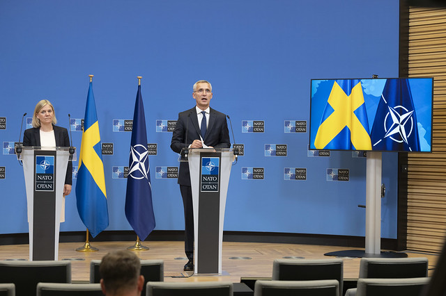 NATO SG welcomes Swedish PM to NATO HQ