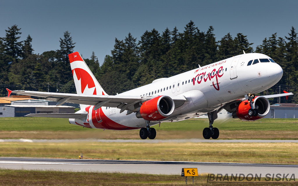 C-GFCI Air Canada Rouge Airbus A320-214 2@YYJ 26Jun22