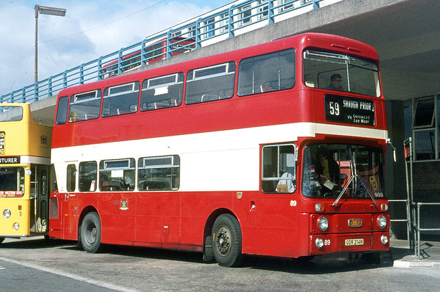 Plymouth City Bus . 89 GDR214N . Bretonside Bus Station , Plymouth , Devon . July-1975 .