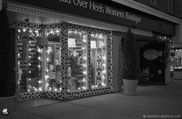 Head over Heels Women's Boutique after Dark, East Aurora, NY (FM2_0045)