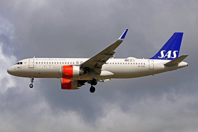 SAS Scandinavian Airlines Airbus A320-251N SE-ROO 