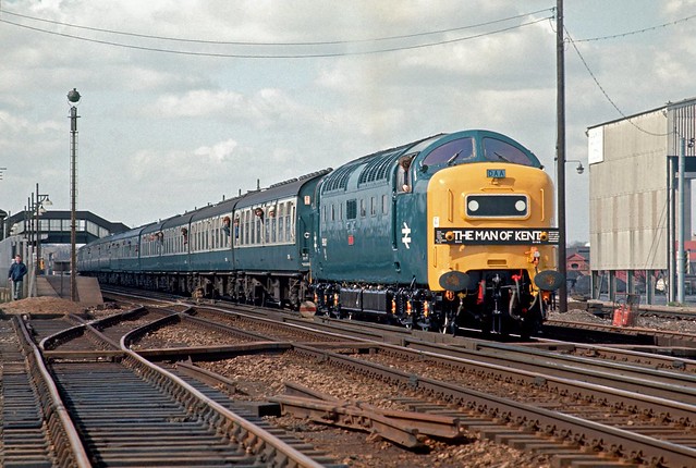 Deltic 55007 at Siitingbourne on 26 March 1978