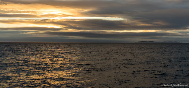 Coucher de soleil en mer, sunset at sea, Canada - 09355