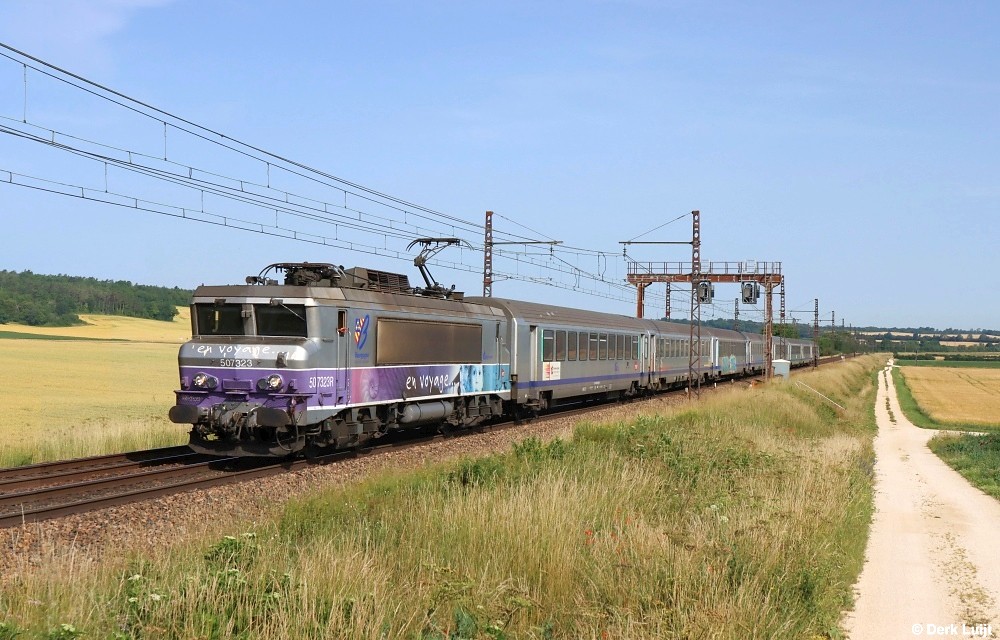 SNCF BB7323, Cry, 17-6-2022 9:44