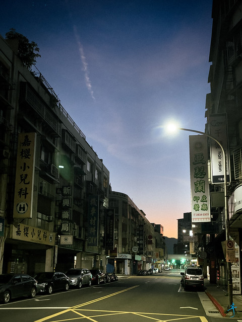 臺北街頭的清晨