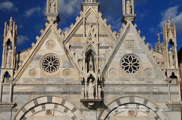 Pisa, Chiesa di Santa Maria della Spina, details